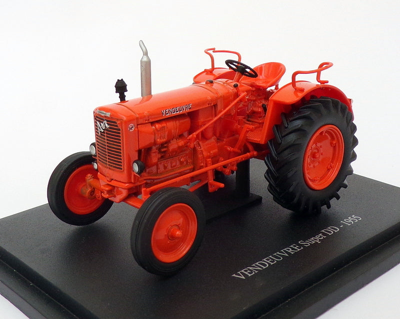 Hachette 1/43 Scale Model Tractor HT117 - 1955 Vendeuvre Super DD - Orange