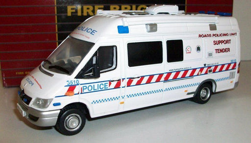 Fire Brigade Models 1/43 Scale - 02-04 Mercedes Sprinter Hampshire police