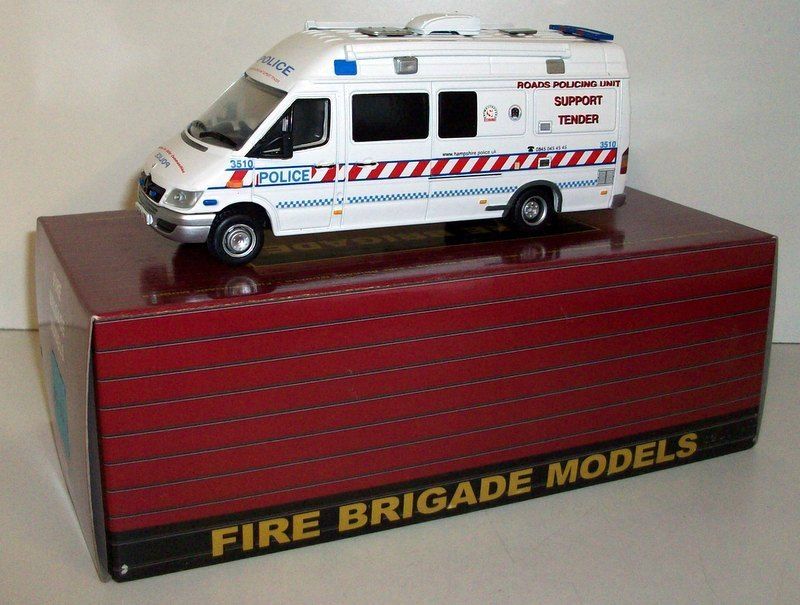 Fire Brigade Models 1/43 Scale - 02-04 Mercedes Sprinter Hampshire police