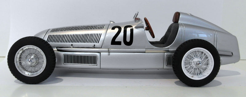 CMC 1/18 Scale Diecast - M-103 Mercedes Benz W25 Eifelmenn Brauchitsch Rennen 34