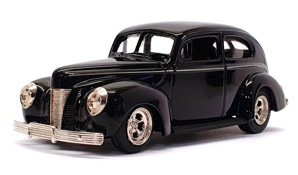 Design Studio 1/43 Scale DS-117 - 1940 Ford 2Dr Street Rod - Black