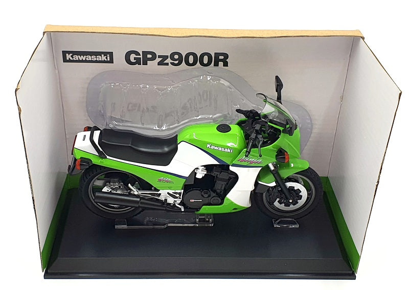 Aoshima 1/12 Scale Motorcycle 109205-2700 - Kawasaki GPz900R - Green/White