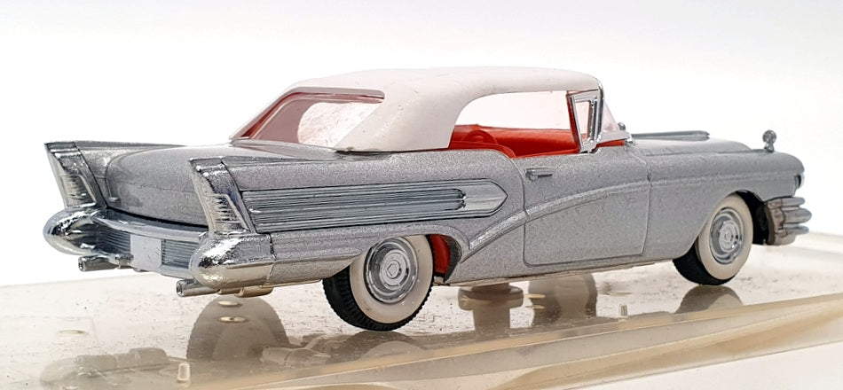 Vitesse 1/43 Scale 451 - Buick Special Closed Cabriolet - Silver/White