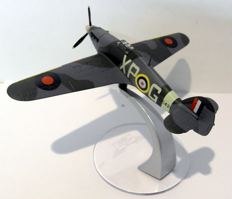 Corgi 1/72 Scale diecast AA32001 Hawker Hurricane MkII BE421 174 Sqn