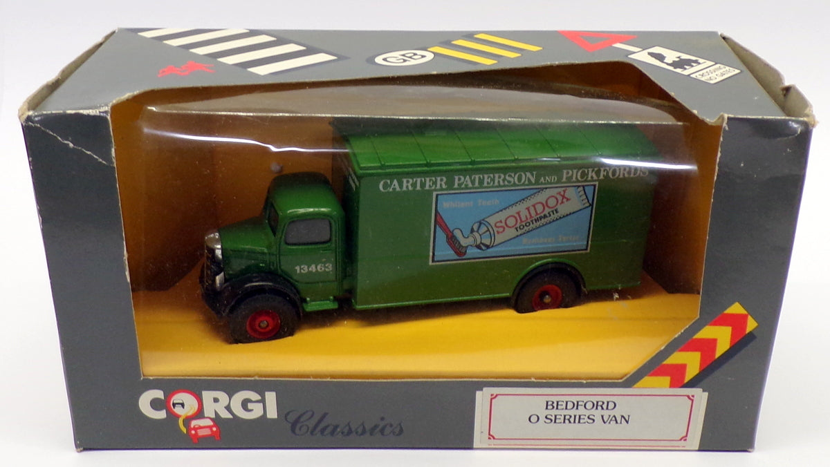 Corgi Diecast C822/4 - Bedford O Series Van - Carter Paterson/Pickfords