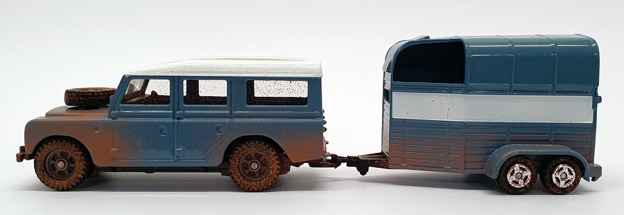 Corgi 1/36 Scale Diecast TY82702 - Land Rover & Horse Box - Blue