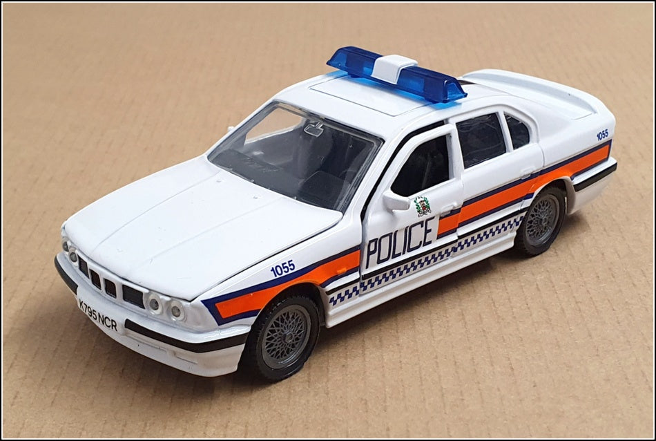 Corgi Appx 13cm Long Diecast 57801 - BMW 525i Hampshire Police - White