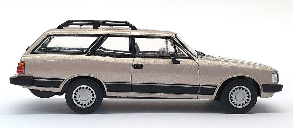 Altaya 1/43 Scale 20921A - 1979-92 Chevrolet Diplomata Caravan - Champagne