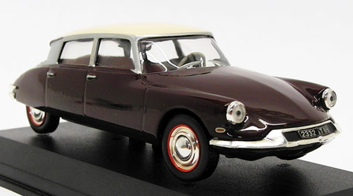 Altaya 1/43 Scale Model Car 27718S - 1957 Citroen DS19 - Maroon/Cream