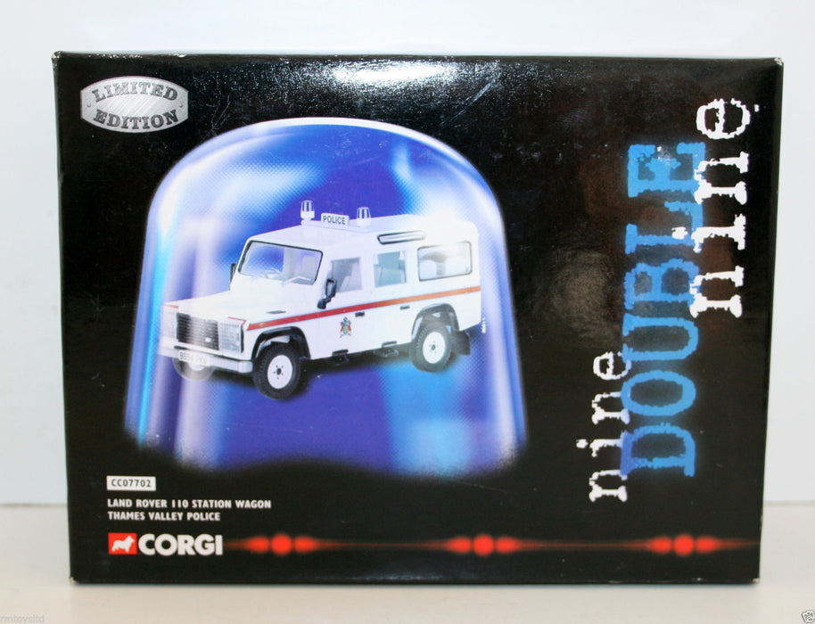 CORGI 1/43 CC07702 LAND ROVER 110 STATION WAGON THAMES VALLEY POLICE