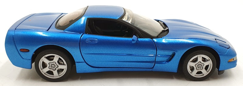 Franklin Mint 1/24 Scale FM1122 - 1999 Chevrolet Corvette C5 Hardtop - Blue