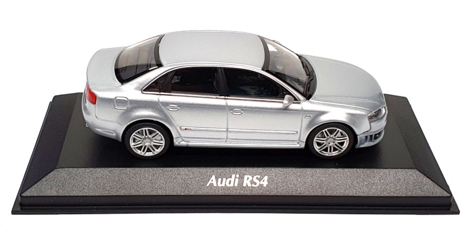 Maxichamps 1/43 Scale 940 014601 - 2004 Audi RS4 - Metallic Silver