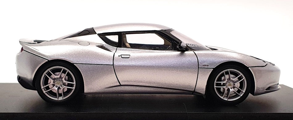 Spark Model 1/43 Scale Resin S2202 - 2009 Lotus Evora - Silver