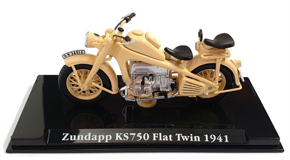 Atlas Editions 1/24 Scale Motorbike 4 658 128 - 1941 Zundapp KS750 - Cream