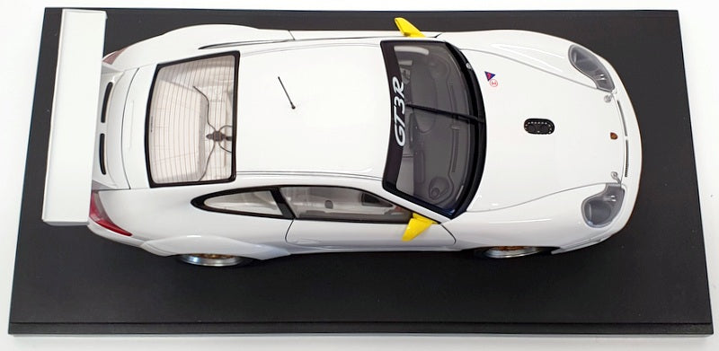 Autoart 1/18 Scale 77822 - Porsche 911 GT3R Upgraded Version - White