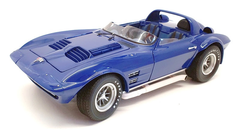 Exoto 1/18 Scale Diecast 18023 - Chevrolet Corvette Grand Sport - Blue