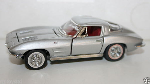 FRANKLIN MINT 1/43 SCALE - B11PT88 - 1963 CHEVROLET CORVETTE STINGRAY - SILVER