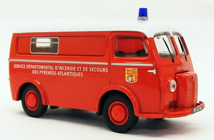 Corgi 1/43 Scale 70601 - Peugeot D3A - Pyrenees Atlantiques