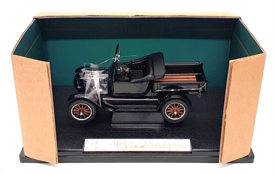 Sun Star 1/24 Scale 1862 - 1925 Ford Model T Roadster Pickup (Open) - Black