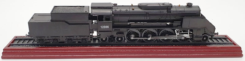 Atlas Editions 25cm Long Locomotive 904025 - OBB 214 Class