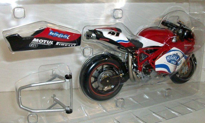 Minichamps 1/12 Scale - 122 040241 Ducati 999RS WSB 2004 Noriyuki Haga Renagade