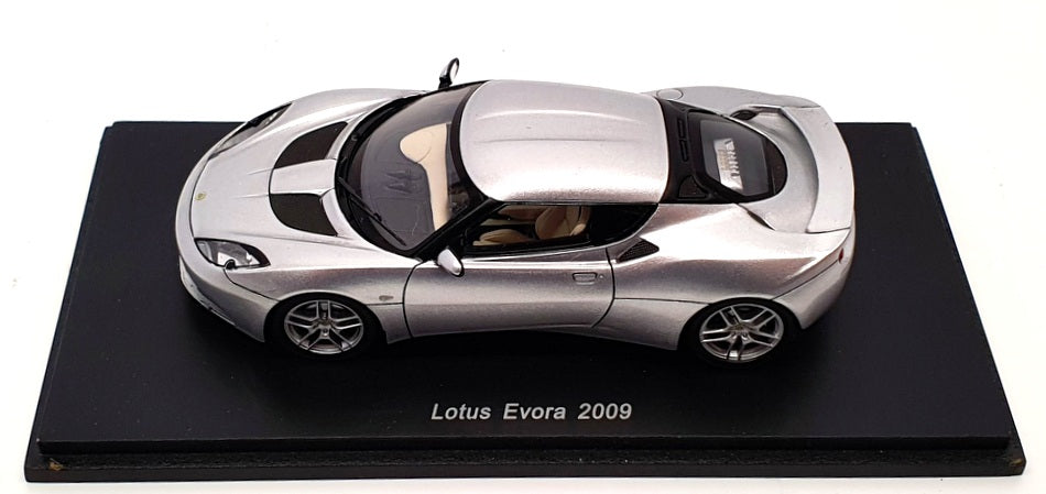 Spark Model 1/43 Scale Resin S2202 - 2009 Lotus Evora - Silver