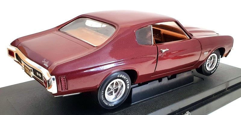 Ertl 1/18 Scale Diecast 32758 - 1970 Chevrolet Chevelle SS - Burgundy