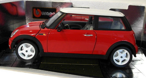 Burago 1/18 Scale Diecast - 3379 Mini Cooper 2000 Red White