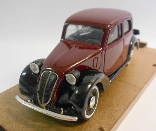 Brumm 1/43 Scale Metal Model - R31 FIAT 50S C BERLINA 1100 HP 32 1937-1939