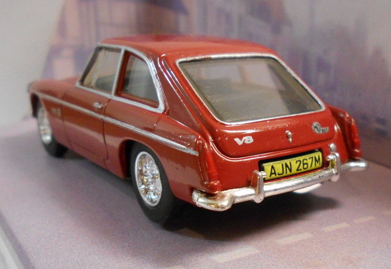 Dinky 1/43 Scale Diecast Model DY-19 MGBGT V8 RED Dark Red