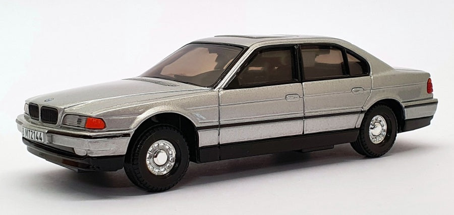 Corgi 1/36 Scale 05101 - BMW 750i James Bond 007 - Tomorrow Never