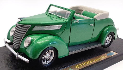 Road Signature 1/18 Scale Model Car 92238 - 1937 Ford Convertible - Met Green