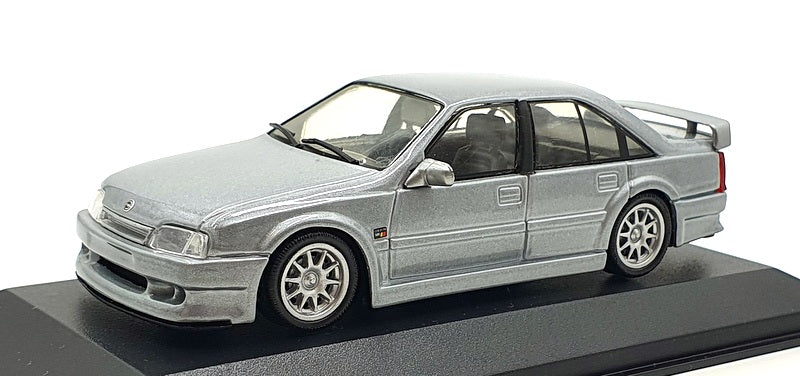 Minichamps 1/43 Scale 4000 - Opel Omega Evolution 500 - Silver