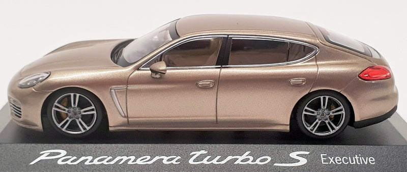 Minichamps 1/43 0200600 - Porsche Panamera Turbo S Executive