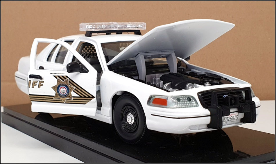 Classic Metal Works 1/24 - 25822H - Ford Crown Victoria Police - San Bernardino