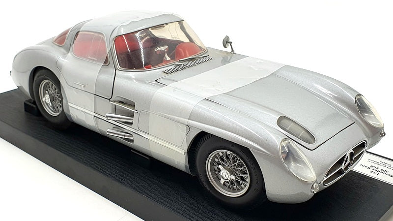 Revell 1/12 scale Diecast 08851 - Mercedes Benz 300 SLR 1954