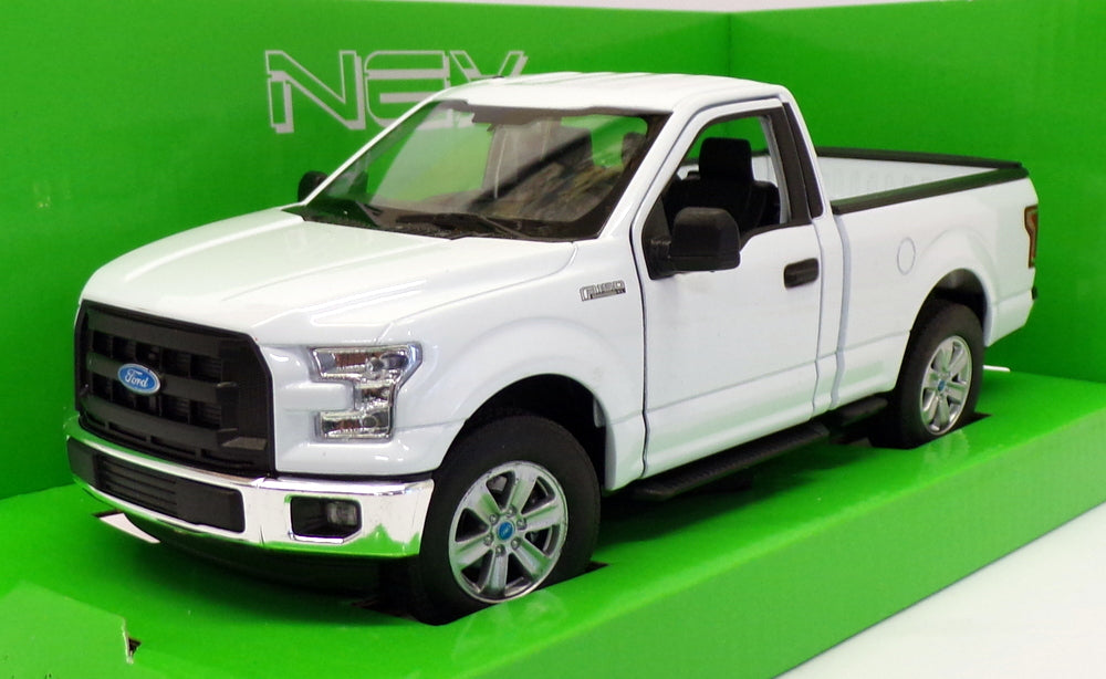 Welly 1/24-27 Scale 24063W - 2015 Ford F-150 Regular Cab - White