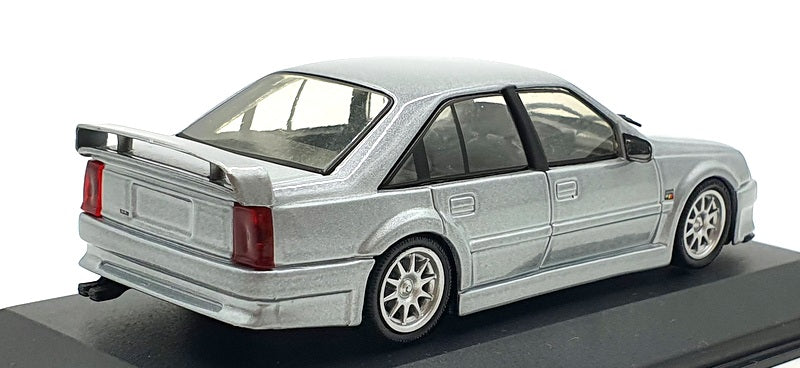 Minichamps 1/43 Scale 4000 - Opel Omega Evolution 500 - Silver