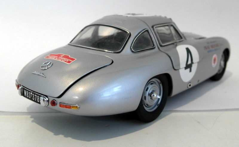 CMC 1/24 Scale Diecast - M-017 Mercedes Benz 300 SL 1952 Carrera  Panamericana