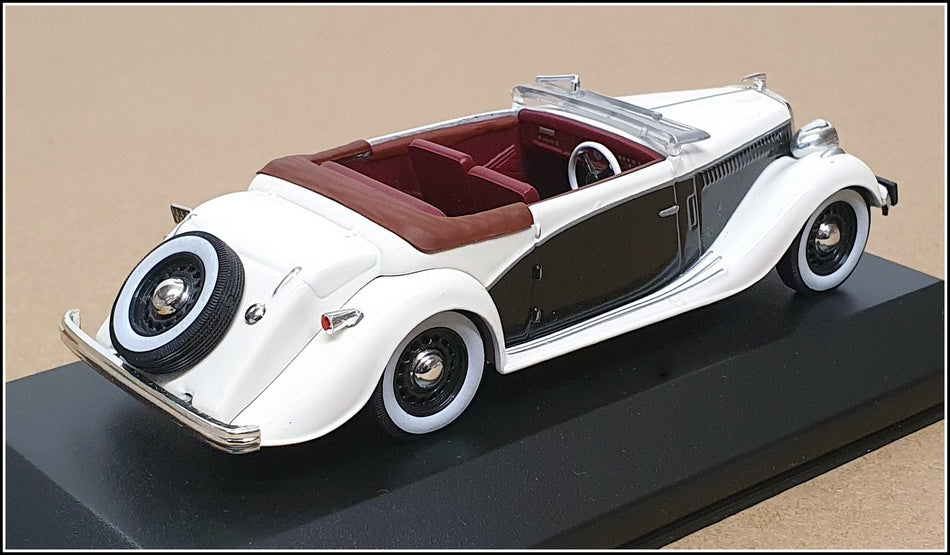 Altaya 1/43 Scale Diecast AT211122 - 1938 Salmson S4-E - White/Black