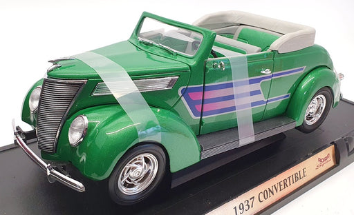 Road Signature 1/18 Scale Model Car 92238 - 1937 Ford Convertible - Green
