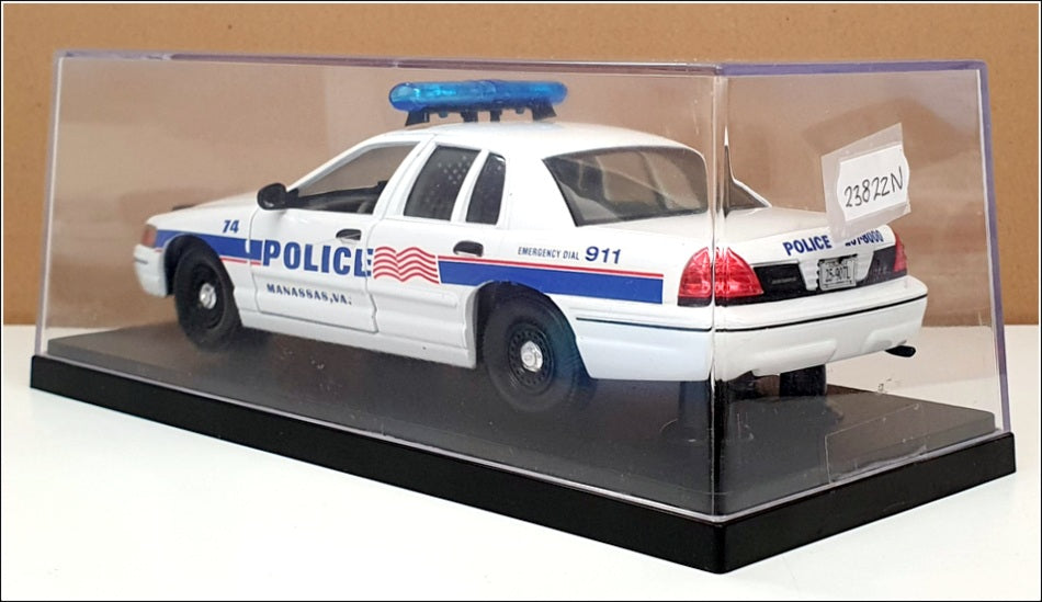 Classic Metal Works 1/24 Scale 23822N - Ford Crown Victoria Police - Manassas