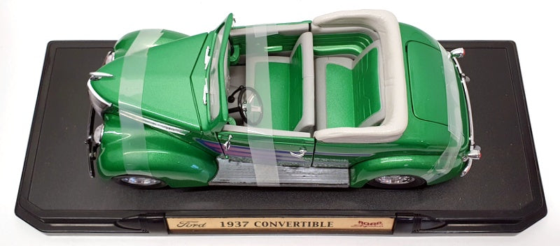 Road Signature 1/18 Scale Model Car 92238 - 1937 Ford Convertible - Green