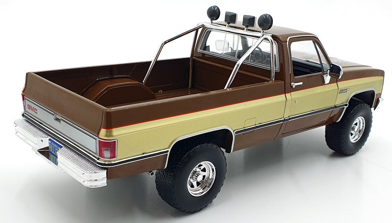 Greenlight 1/18 Scale 13560 - 1982 GMC K-250 Sierra Grande Lee Majors Fall Guy