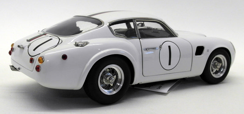 CMC 1/18 Scale Diecast - M-139 Aston Martin DB4 GT Zagato Le Mans 1961 #1