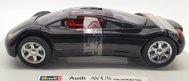 Revell 1/18 Scale Model Car 08929 - Audi Avus Quattro - Black