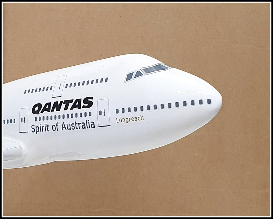 Unbranded Appx 43cm Wingspan UQA03 - Boeing 747 Aircraft - Quantas