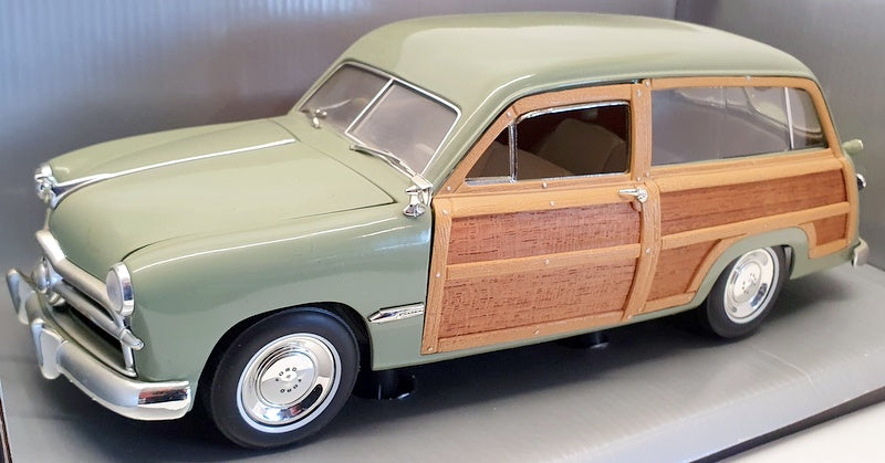 Motor City Classics 1/18 Scale Model Car 30003 - 1949 Ford Woody