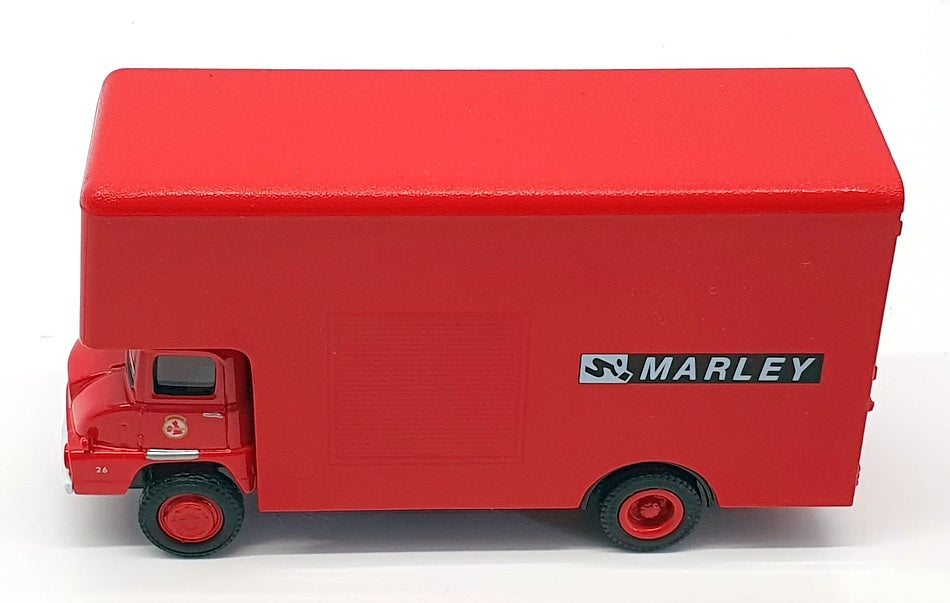 EFE 1/76 Scale 36102 - Thames Trader Luton Van - Marley Tiles