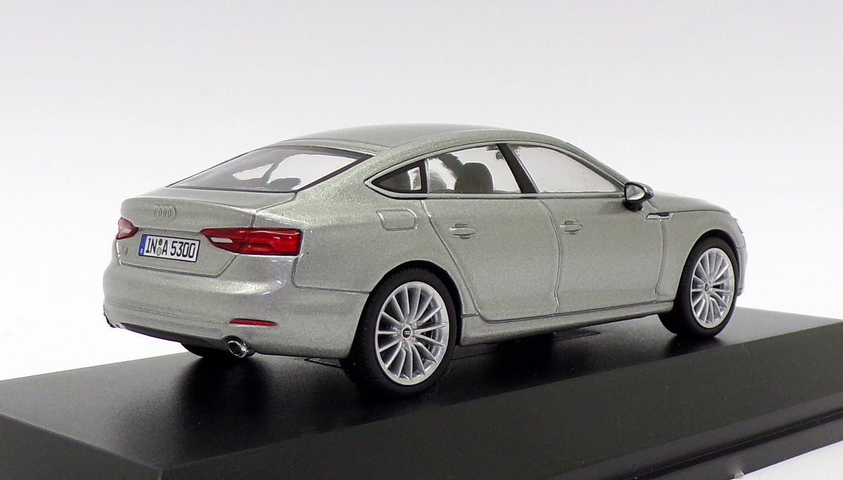 Spark 1/43 Scale 501.16.050.31 - Audi A5 Sportback - Florett Silver